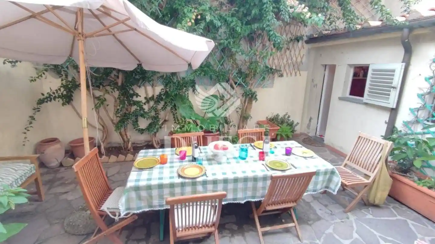 Villa in vendita a Viareggio