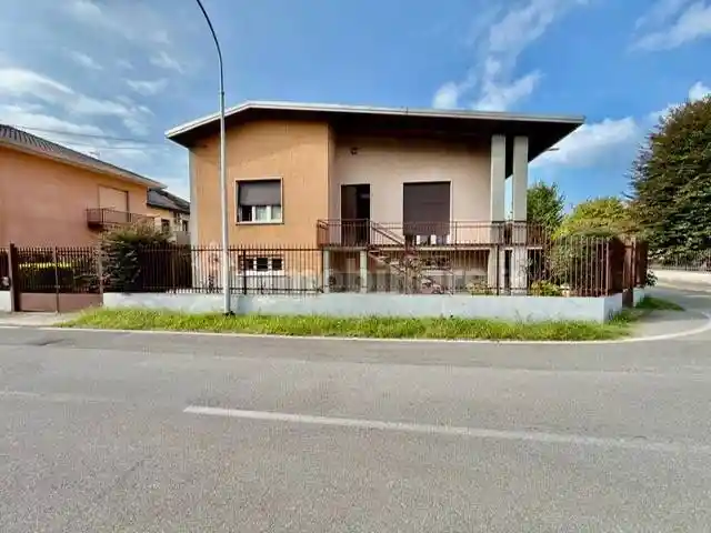 Villa in vendita a Canegrate