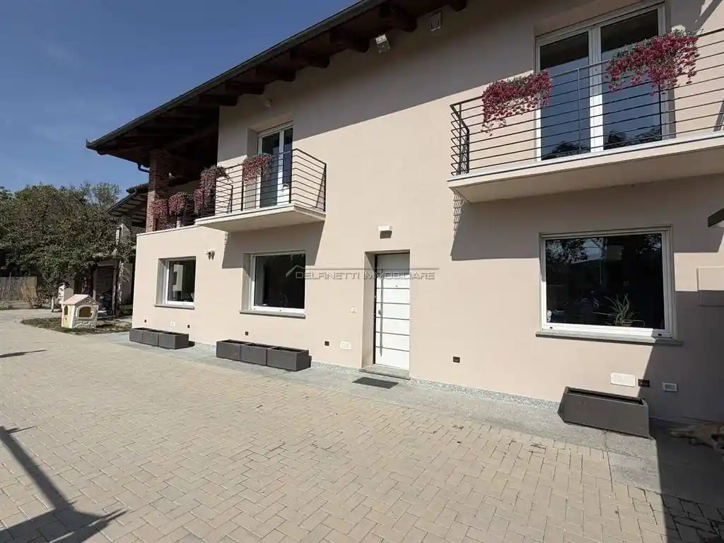 Casa indipendente in vendita a Diano d'Alba