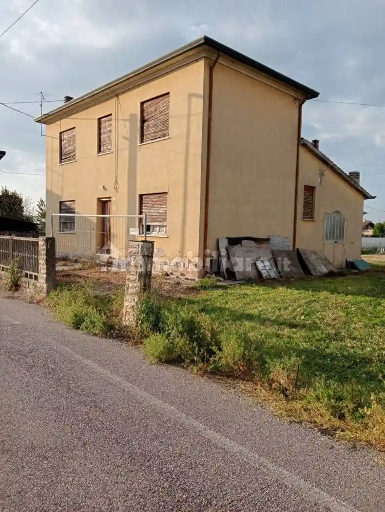 Villa in vendita a Frassinelle Polesine