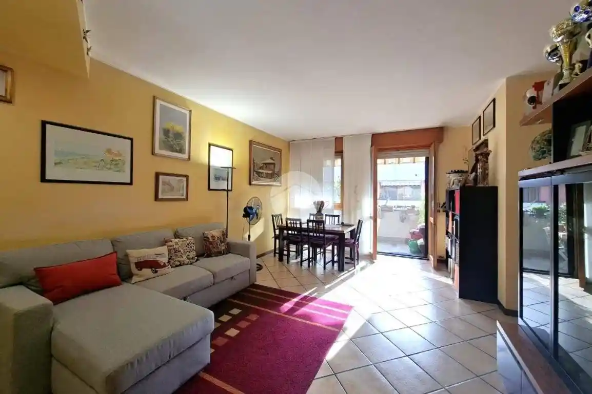 Appartamento in vendita a Vittuone