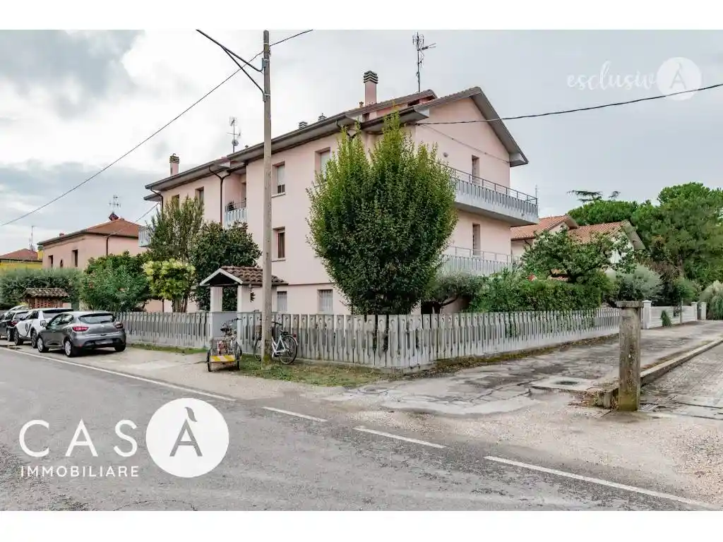 Casa indipendente in vendita a Forlì