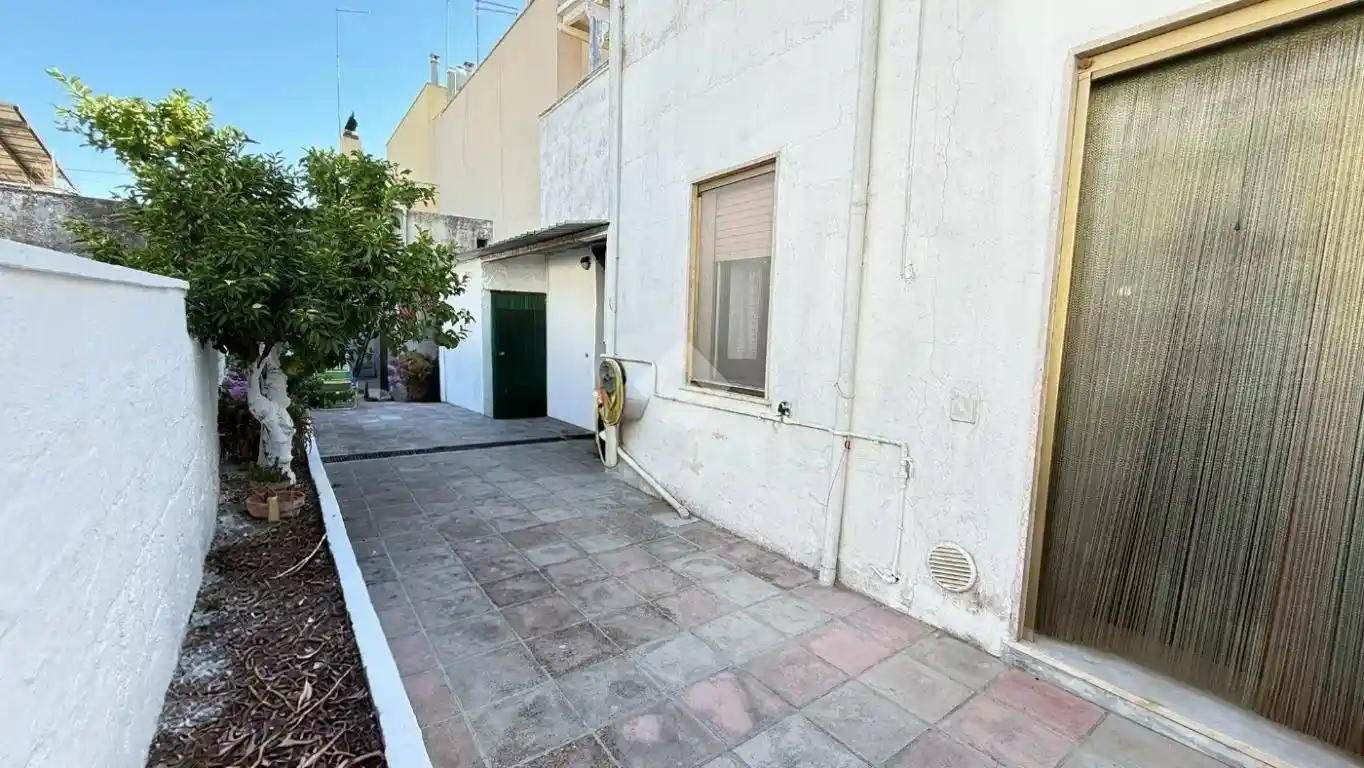 Casa indipendente in vendita a San Michele Salentino