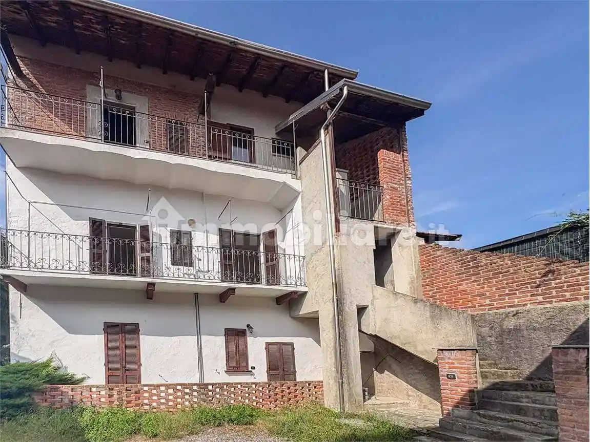 Appartamento in vendita a Pombia