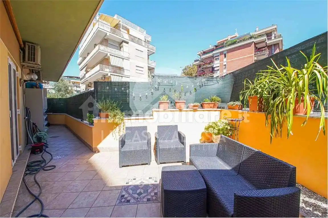 Appartamento in vendita a Roma