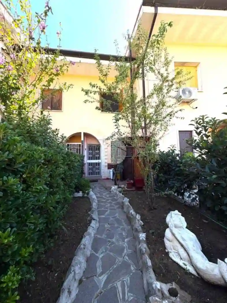 Villetta a schiera - foto 2