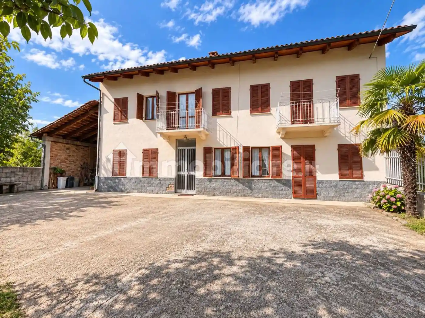 Villa in vendita a Vezza d'Alba