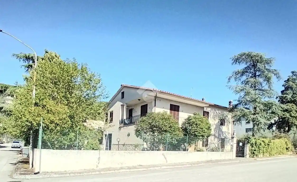 Appartamento in vendita a Campello sul Clitunno