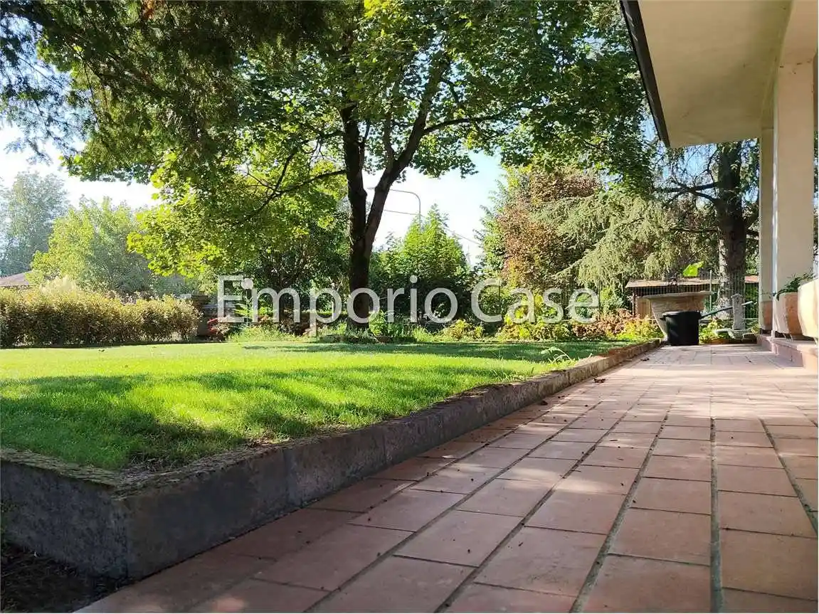 Villa in vendita a Carpi