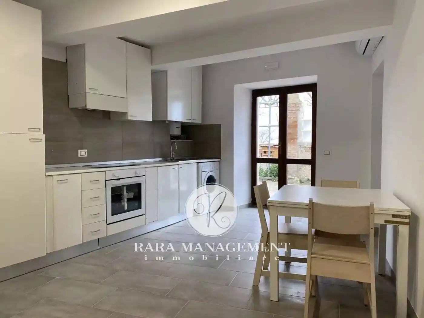 Appartamento in affitto a Ancona