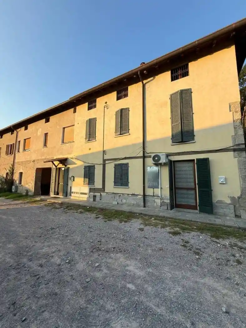 Appartamento in affitto a Castello di Brianza