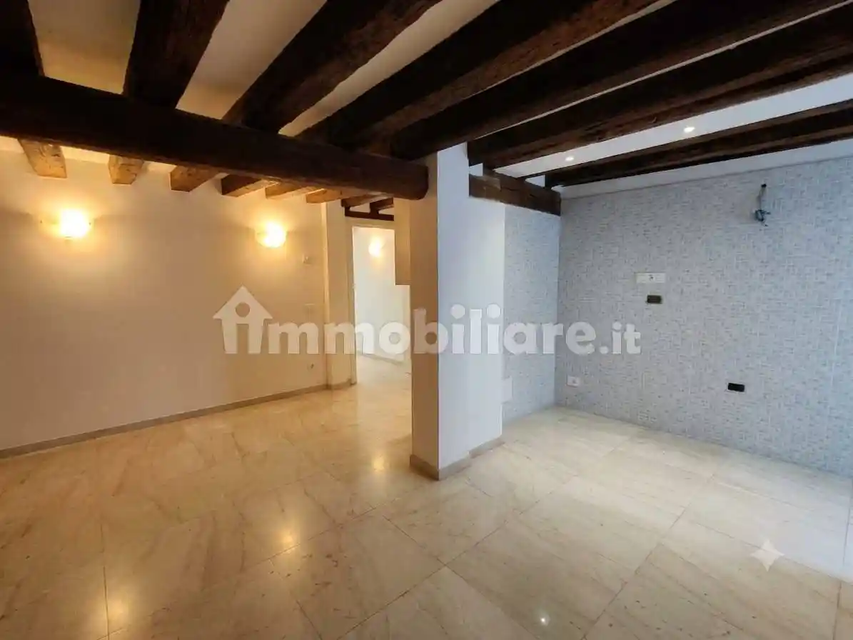 Appartamento in vendita a Venezia