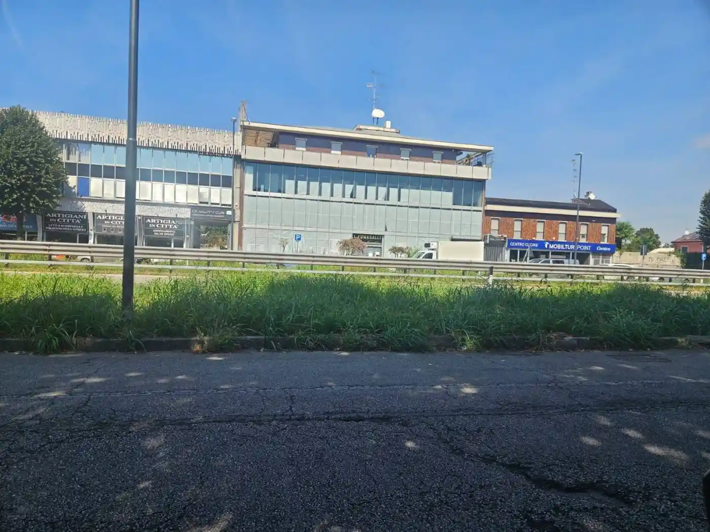 Palazzo - Edificio in vendita a Corsico