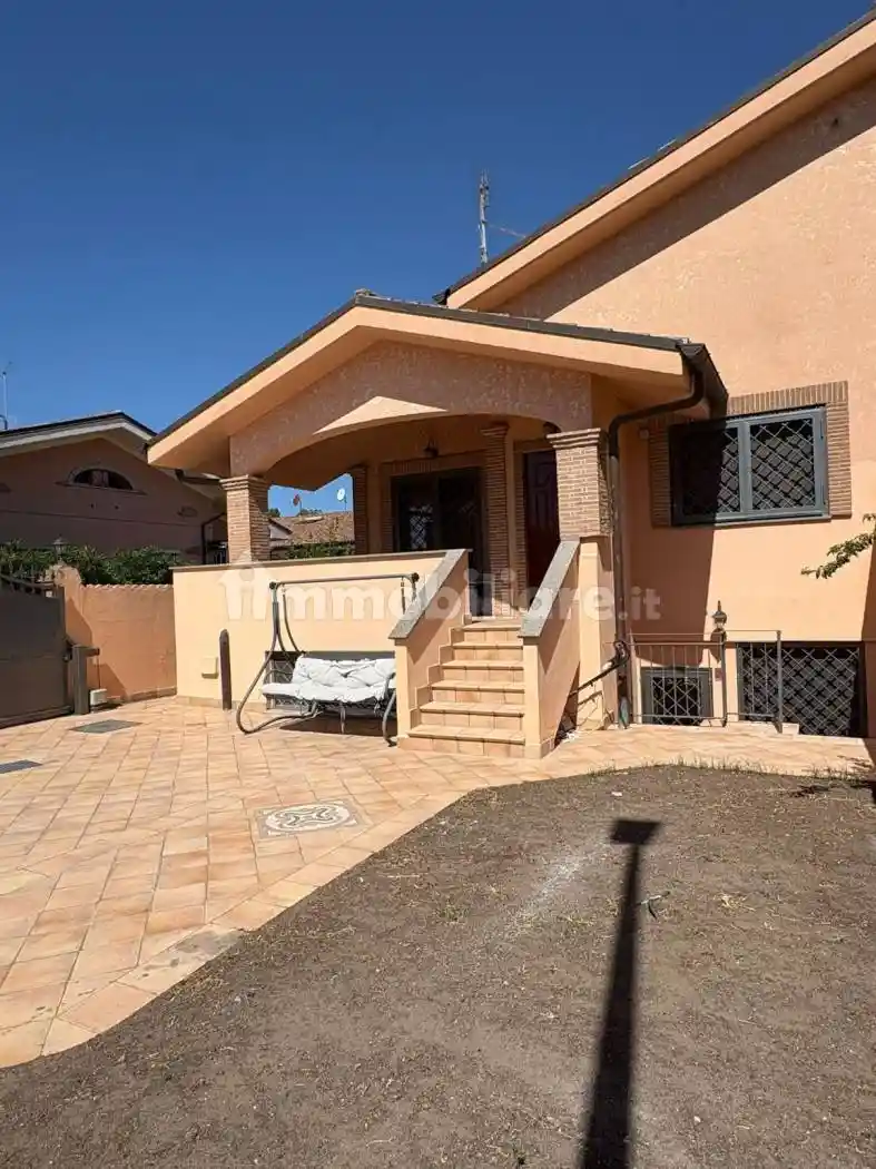 Villa in vendita a Roma