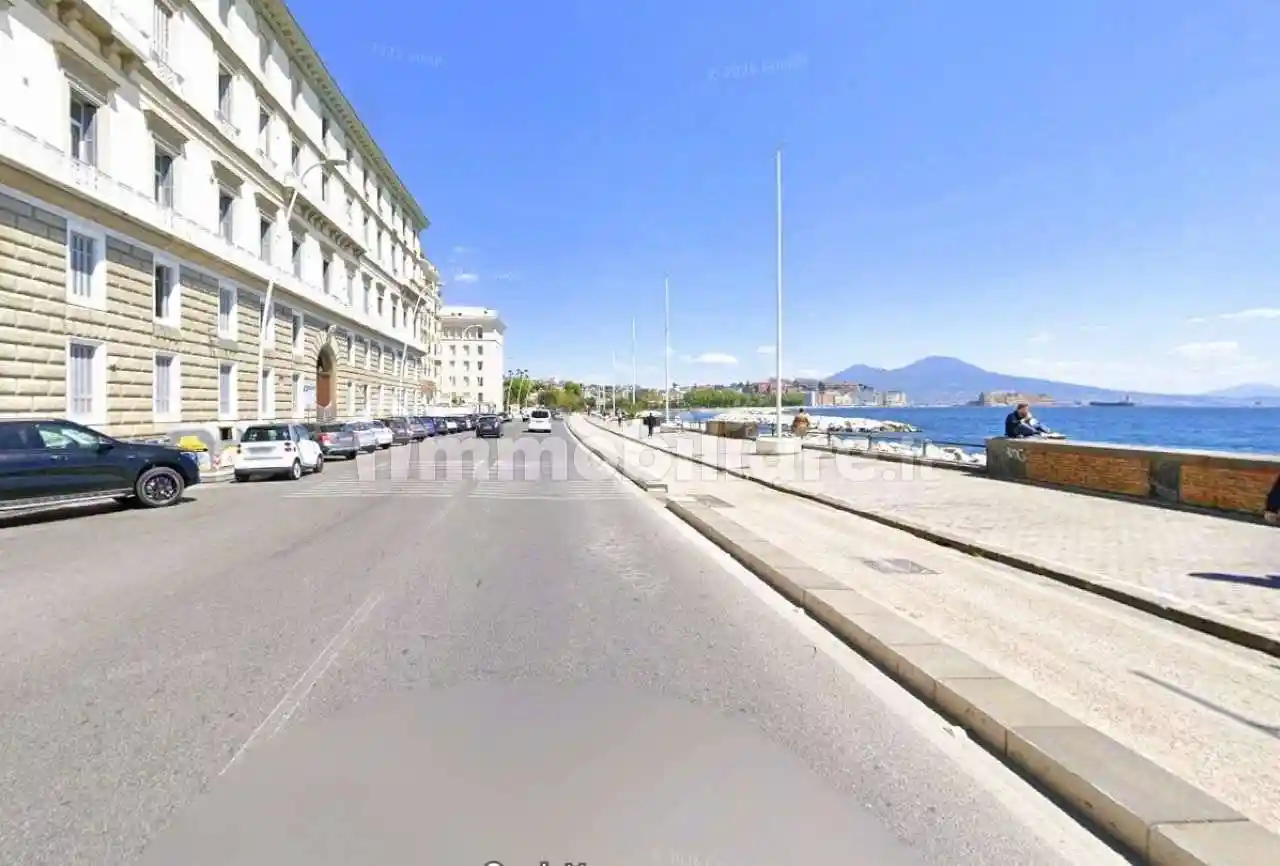 Appartamento in affitto a Napoli