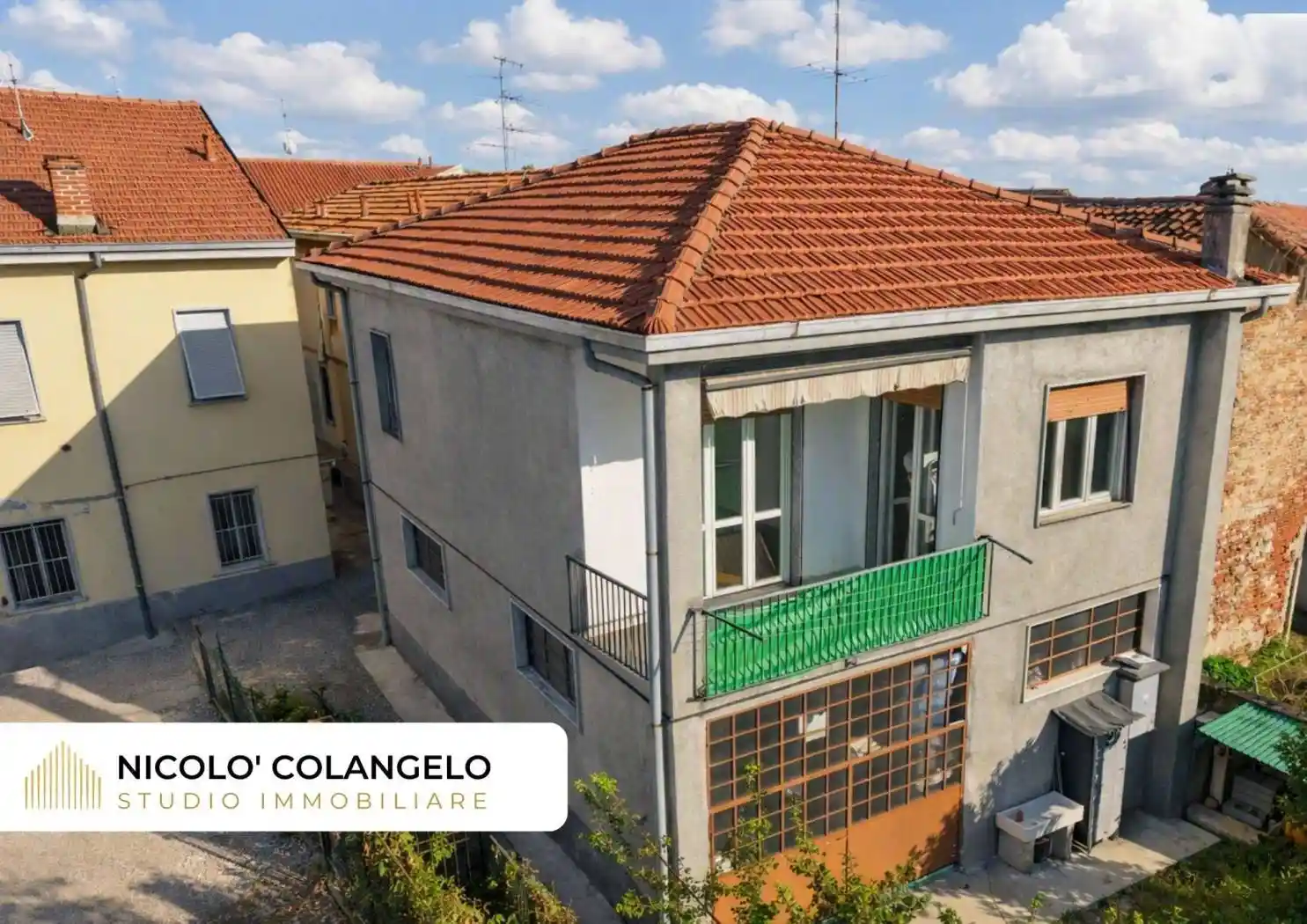 Casa indipendente in vendita a Caronno Pertusella