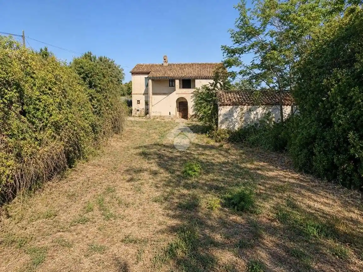 Casa indipendente in vendita a Mosciano Sant'Angelo
