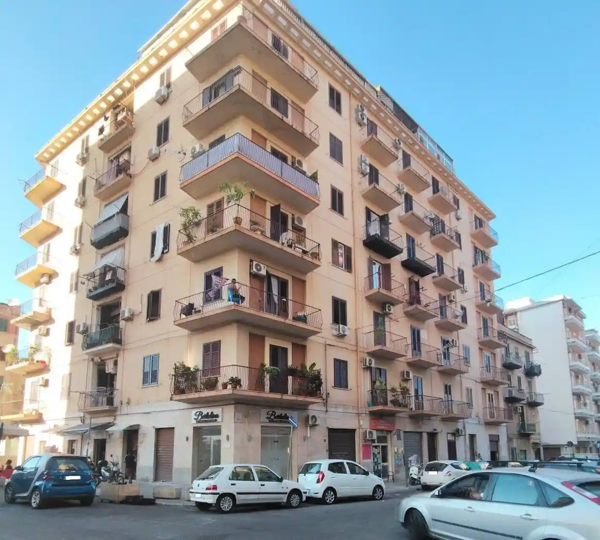 Appartamento in vendita a Palermo