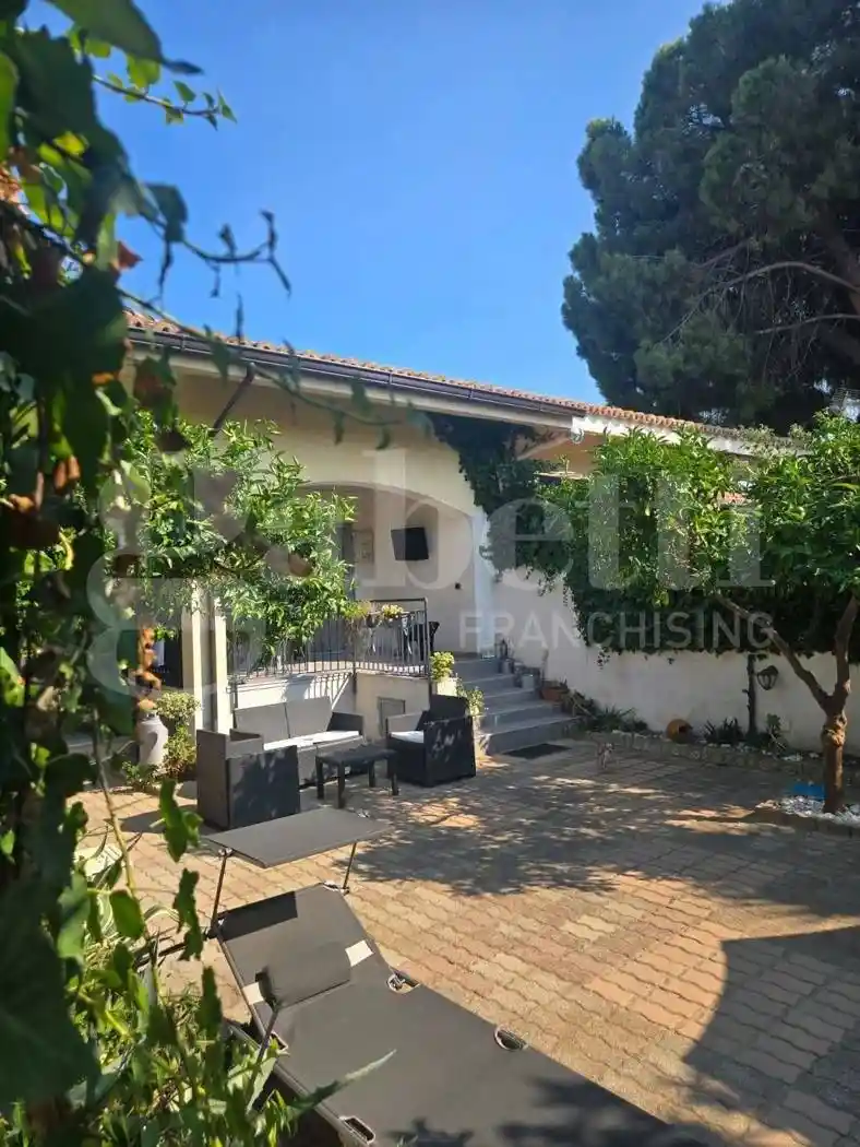 Casa indipendente in vendita a Borgia