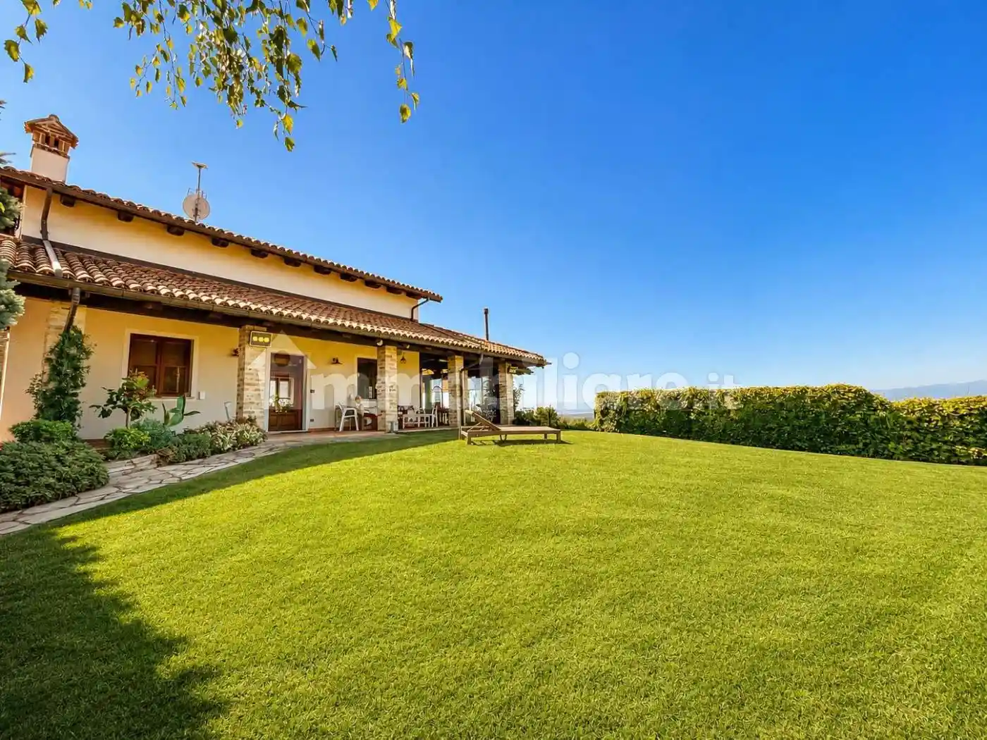 Villa in vendita a Cherasco