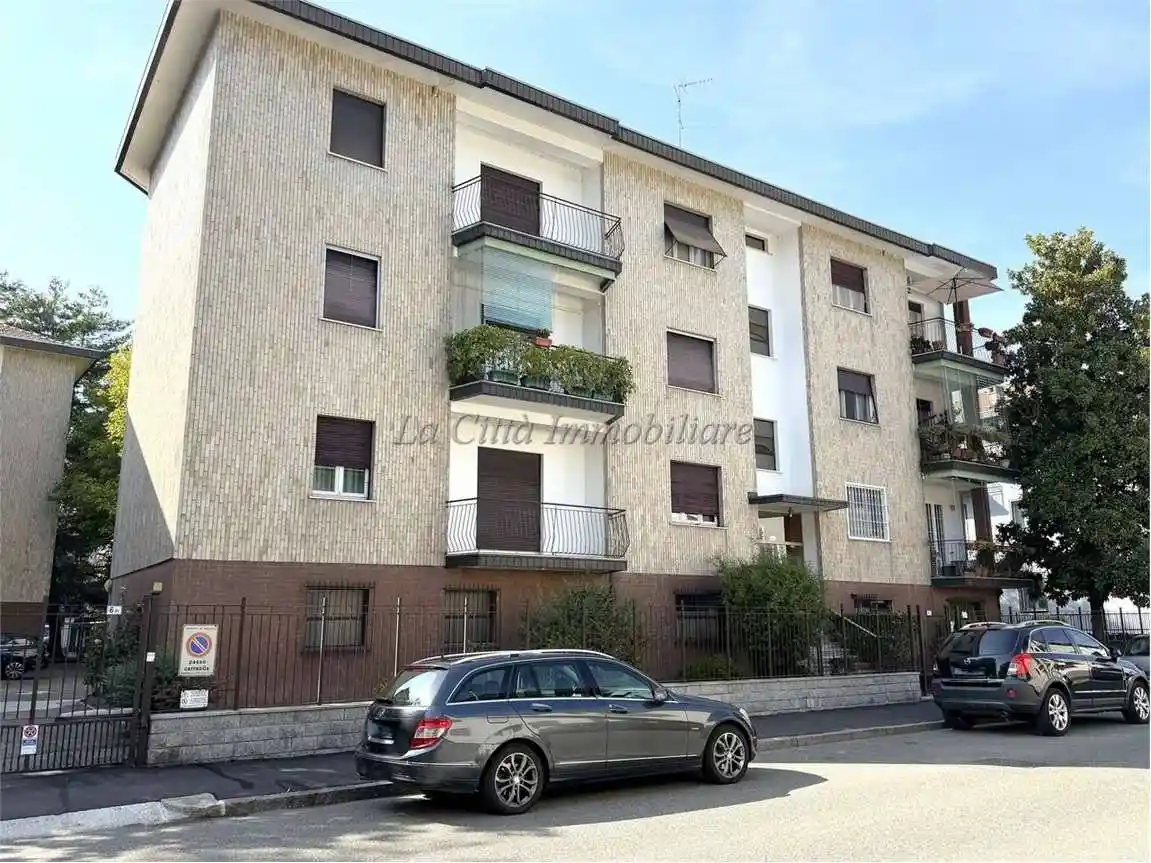 Appartamento in vendita a Novara
