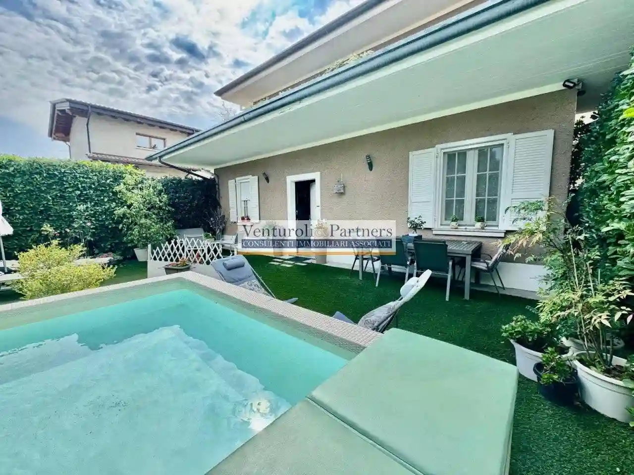 Villa - foto 2