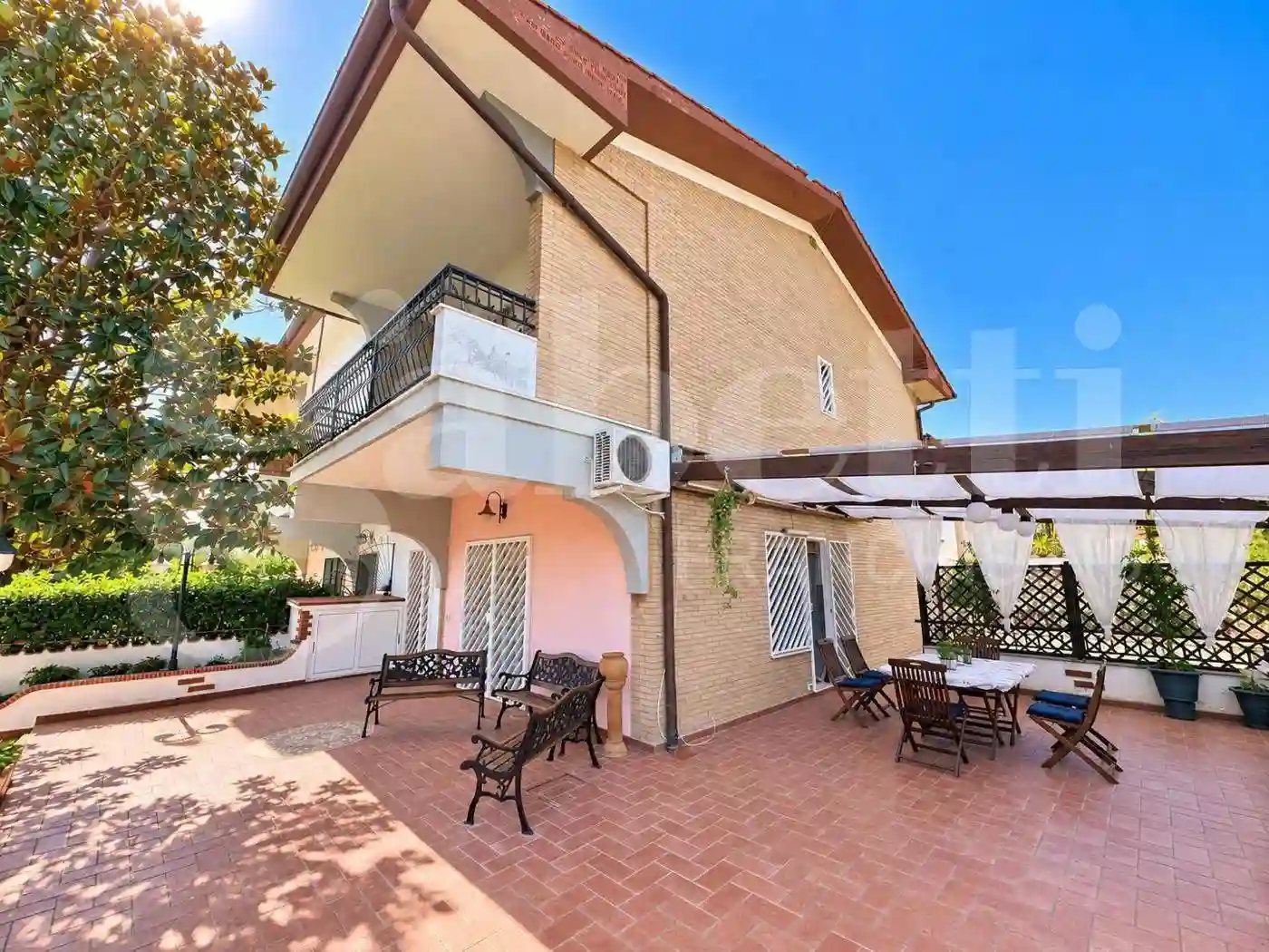 Villa - foto 2
