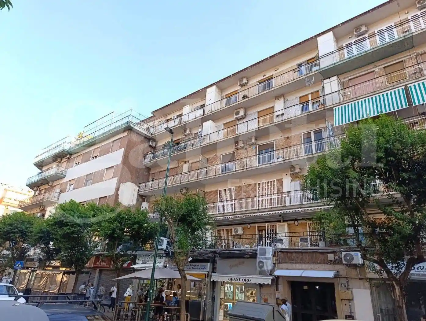 Appartamento in vendita a Napoli