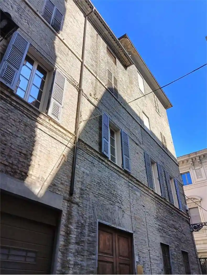 Appartamento in vendita a Parma