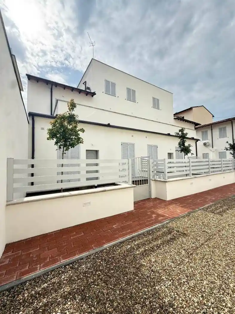 Casa indipendente in vendita a Firenze