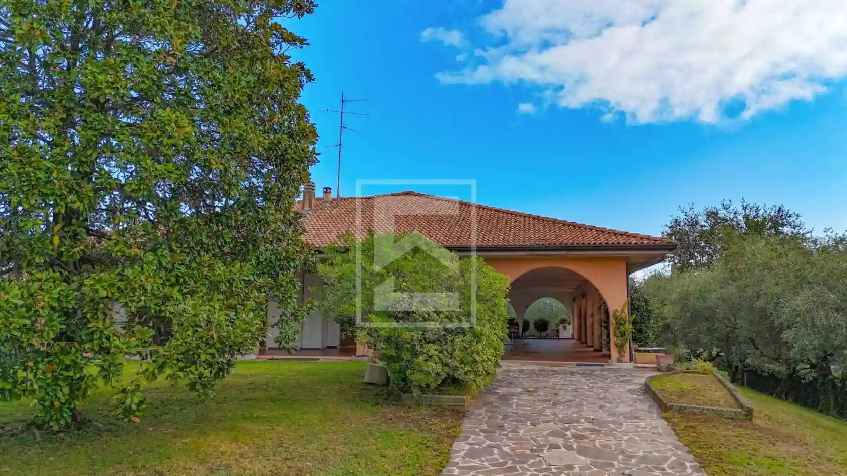 Villa - foto 2