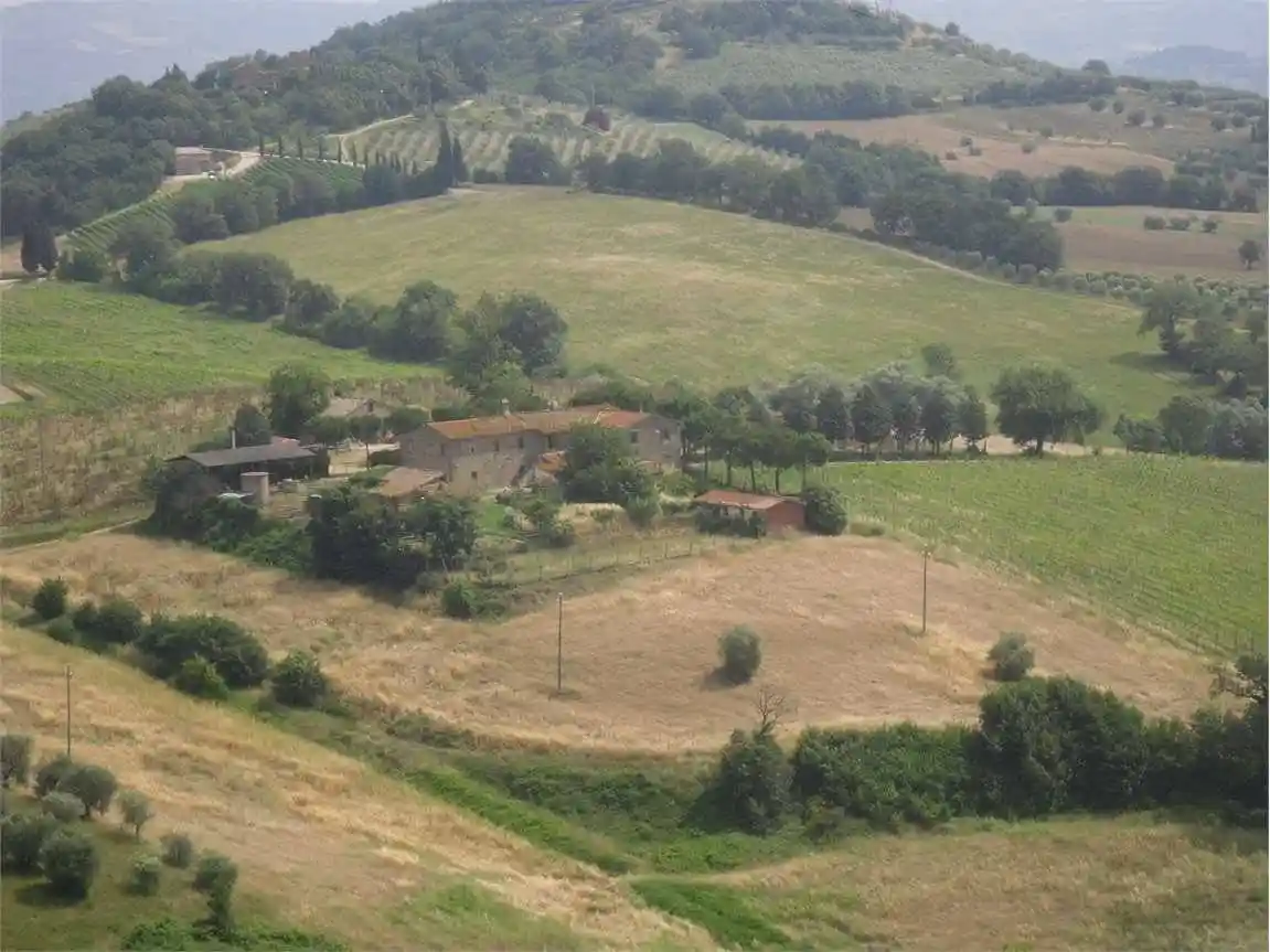 Rustico - Casale in vendita a Perugia