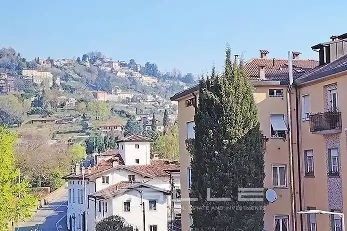 Appartamento in vendita a Bergamo
