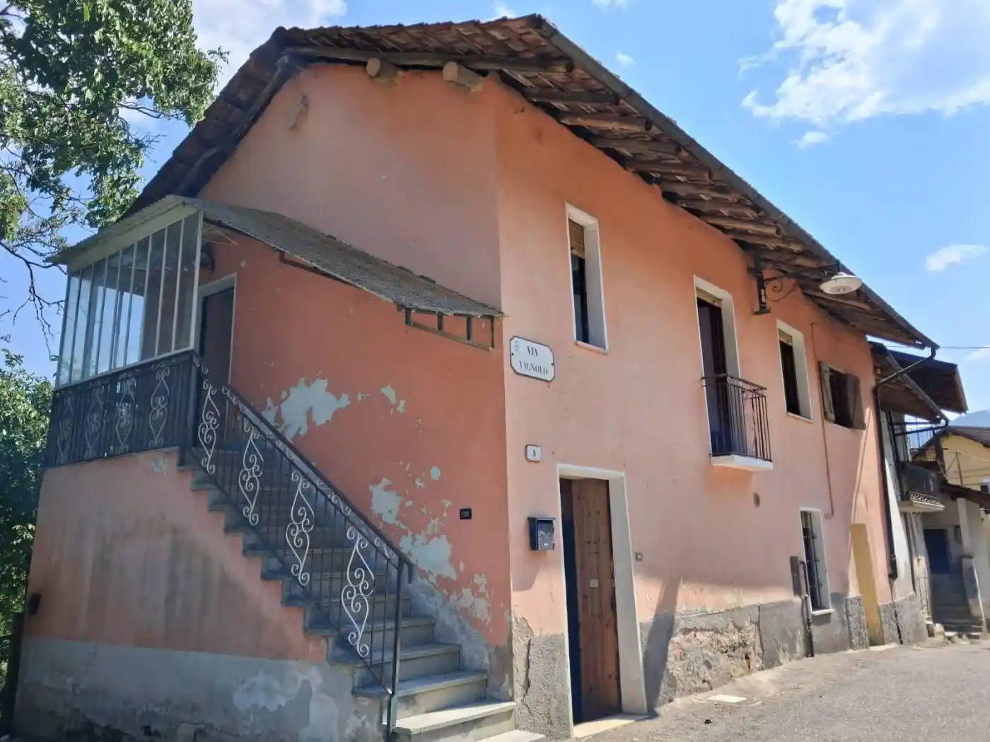 Casa indipendente in vendita a Roccasparvera