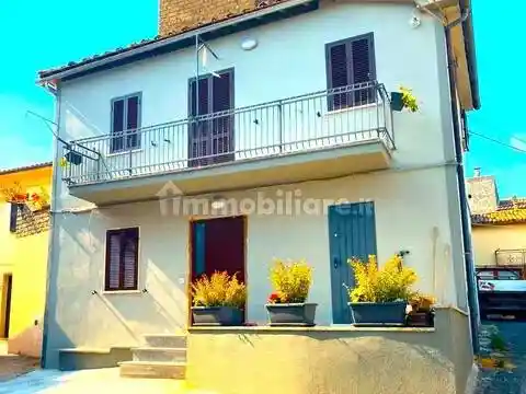 Villa in vendita a Montefiascone