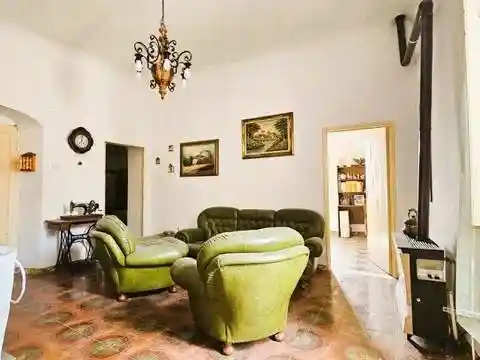Appartamento in vendita a Massa