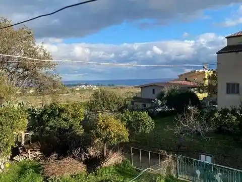 Appartamento in vendita a Caulonia