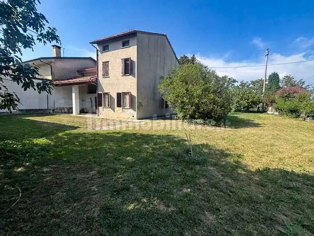 Villa in vendita a Cassola