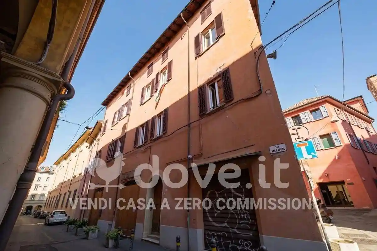 Appartamento in vendita a Bologna
