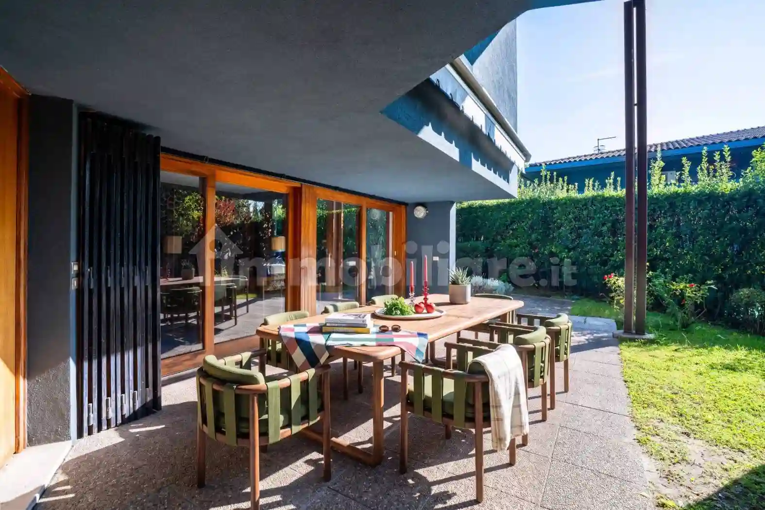 Villa - foto 2