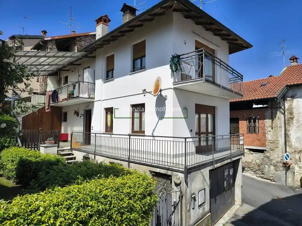 Appartamento in vendita a Brovello-Carpugnino