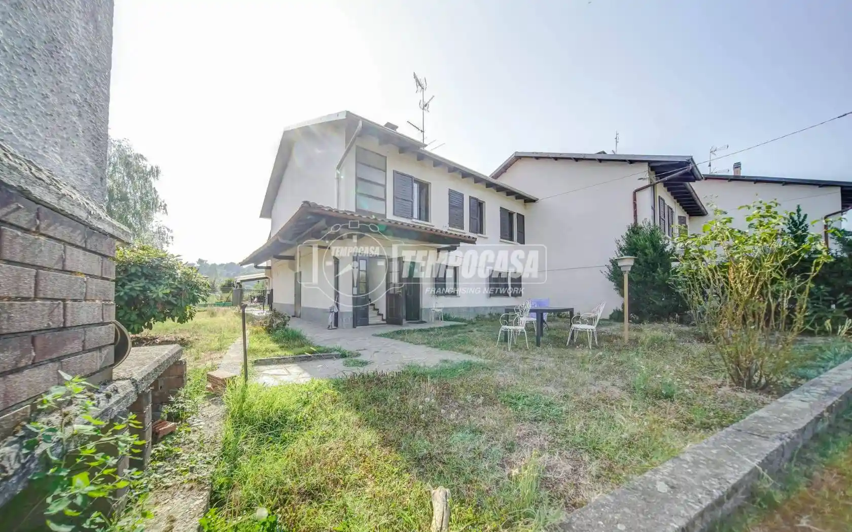 Villa in vendita a Varallo Pombia