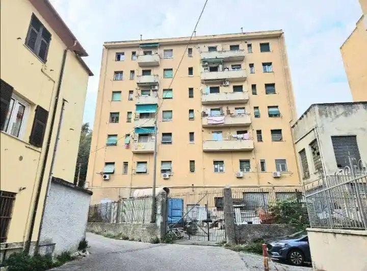 Appartamento in vendita a Genova