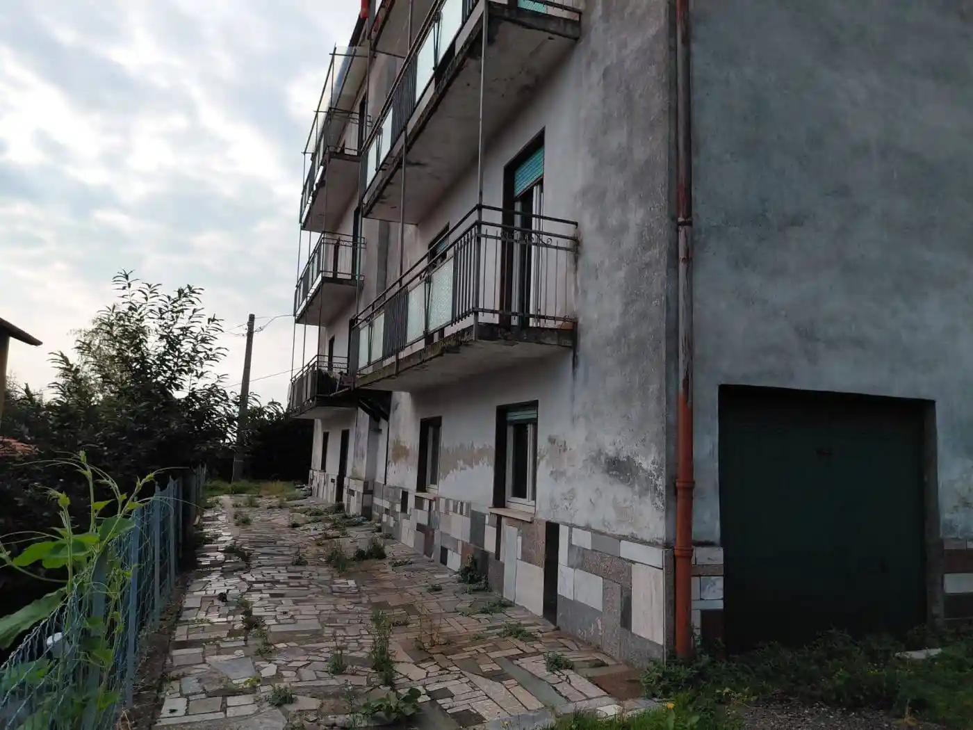 Palazzo - Edificio in vendita a San Fermo della Battaglia