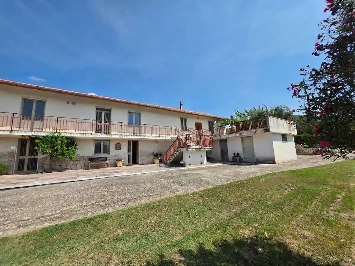 Rustico - Casale in vendita a Ponte