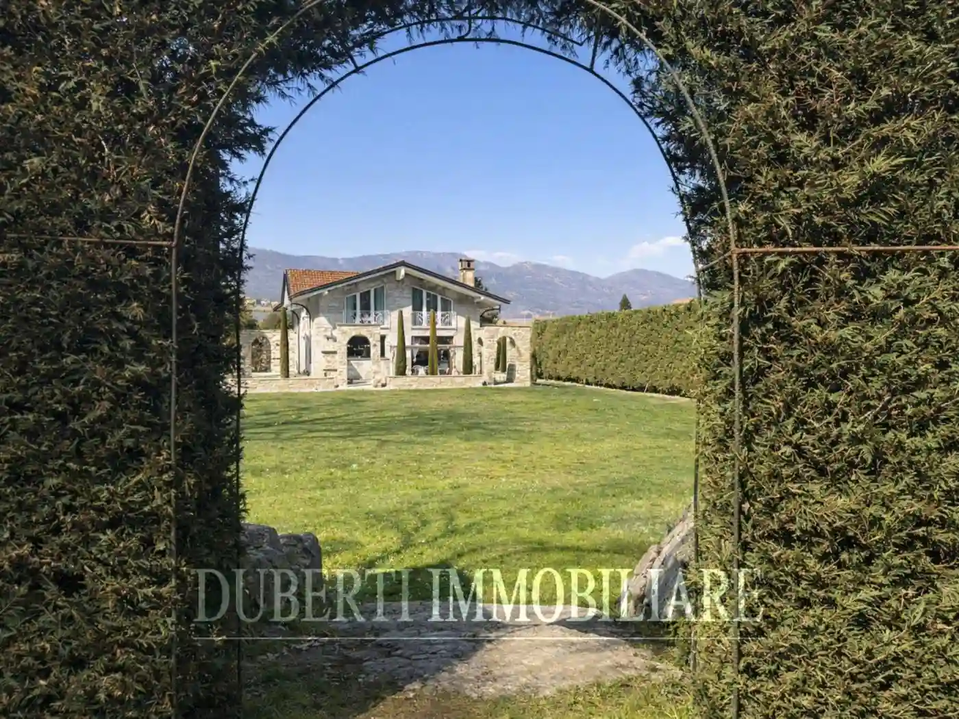 Villa - foto 2