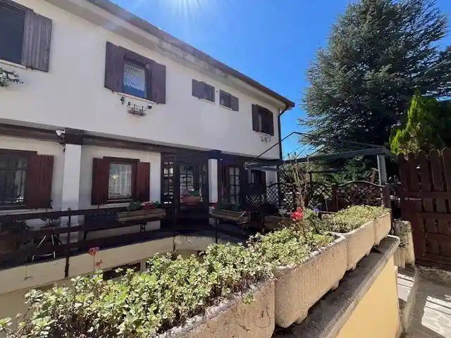 Villetta a schiera in vendita a Rocca di Mezzo