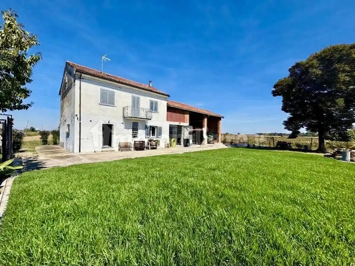 Casa indipendente in vendita a Oviglio