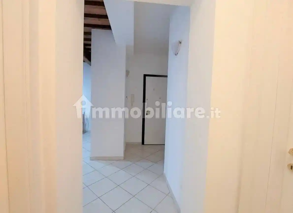 Palazzo - Edificio in affitto a Empoli