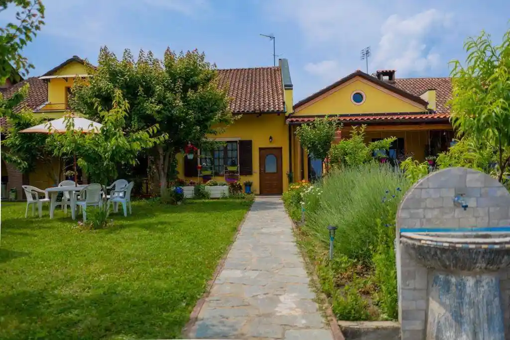 Villa in vendita a Quargnento